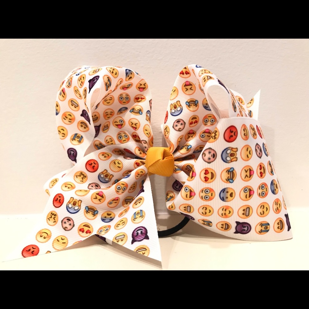 NWT Emoji Large 7” Bow Hair Elastic Tie